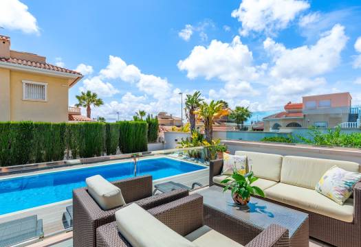 Resale - Villa - Ciudad Quesada