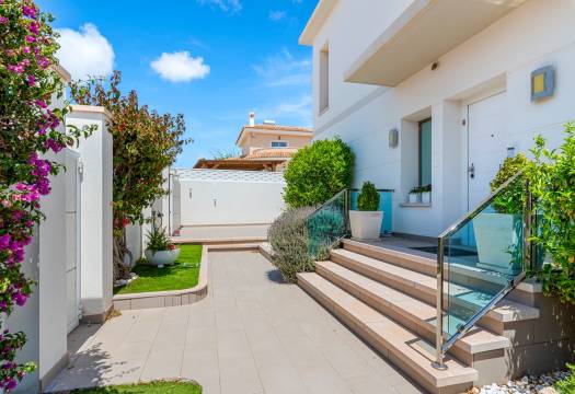 Resale - Villa - Ciudad Quesada