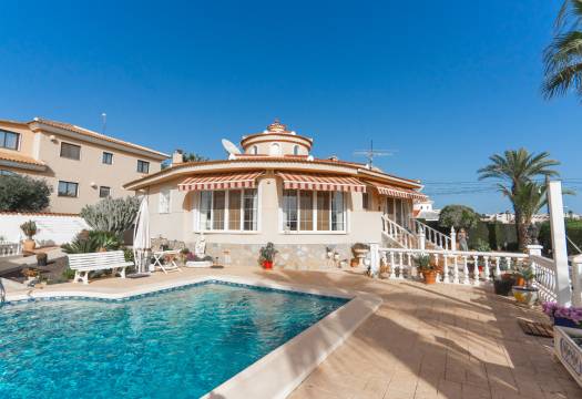 Resale - Villa - Ciudad Quesada