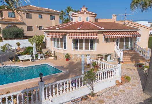 Resale - Villa - Ciudad Quesada