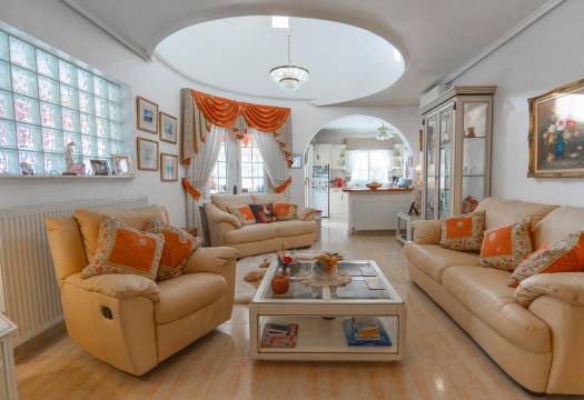 Resale - Villa - Ciudad Quesada