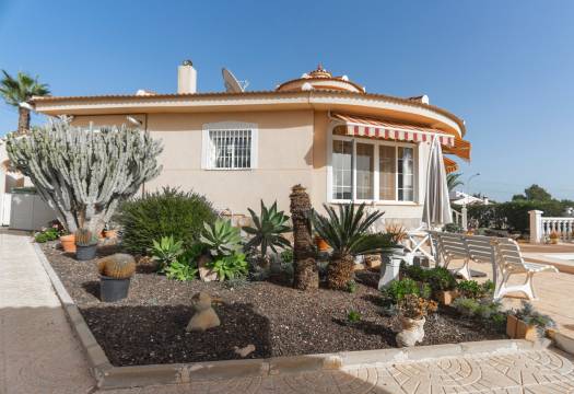 Resale - Villa - Ciudad Quesada
