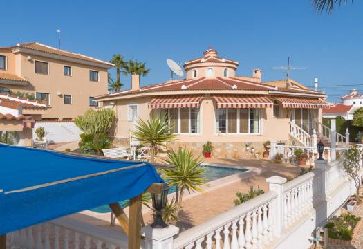 Resale - Villa - Ciudad Quesada