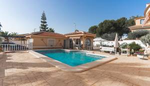 Resale - Villa - Ciudad Quesada