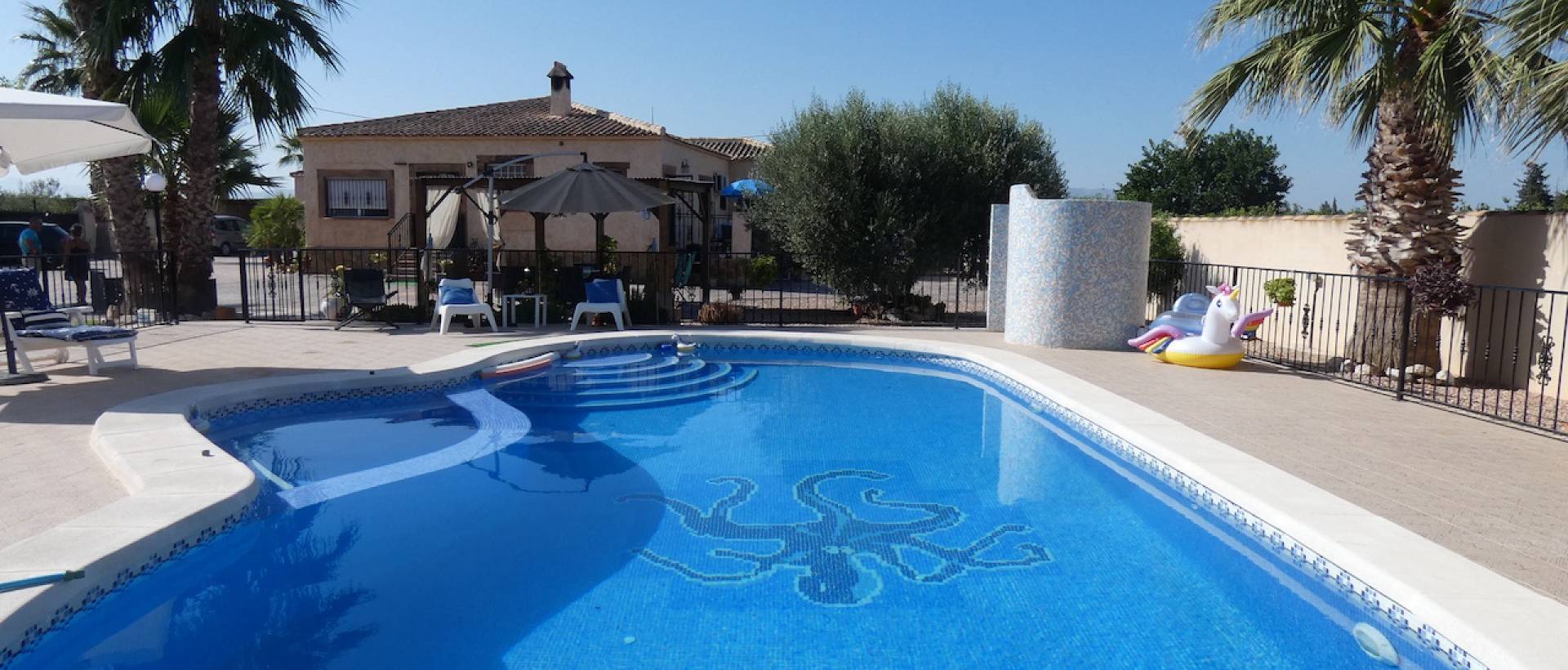 Resale - Finca / Country Property - Rafal