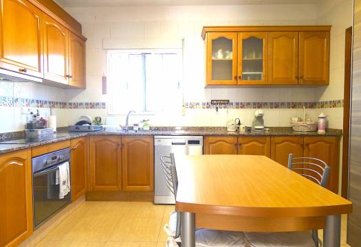 Resale - Finca / Country Property - Rafal