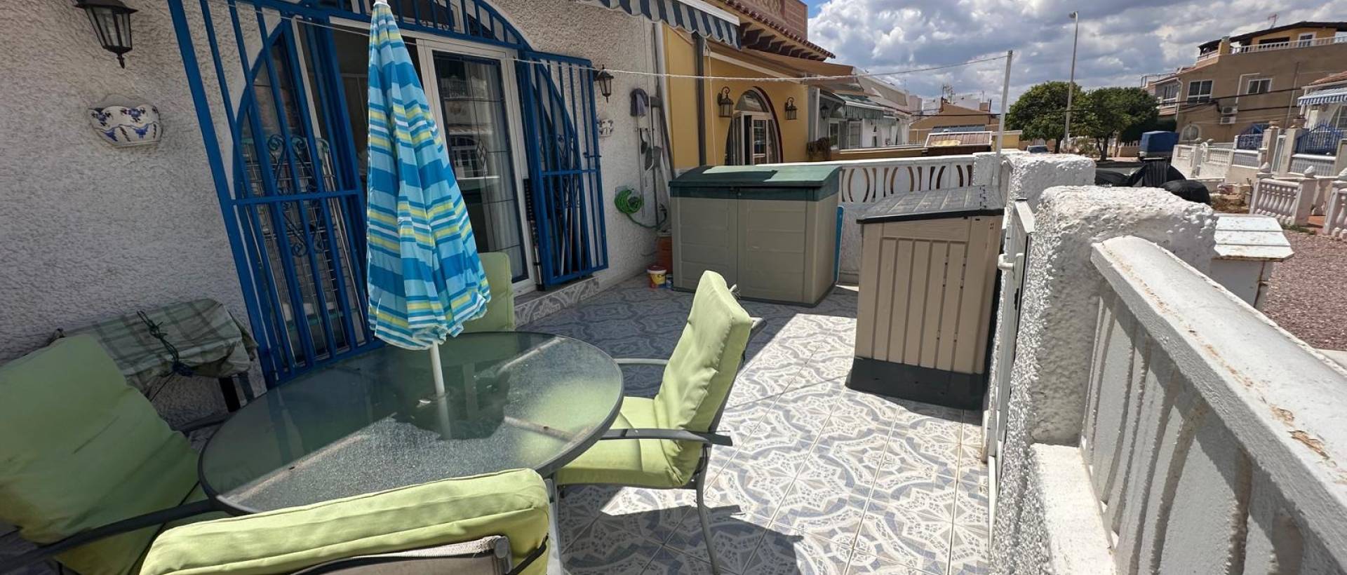 Resale - Townhouse - Torrevieja - Urbanización San Luis