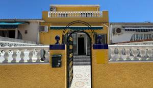 Resale - Townhouse - Torrevieja - La Siesta