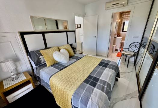 Resale - Villa - Algorfa - Lomas De La Juliana