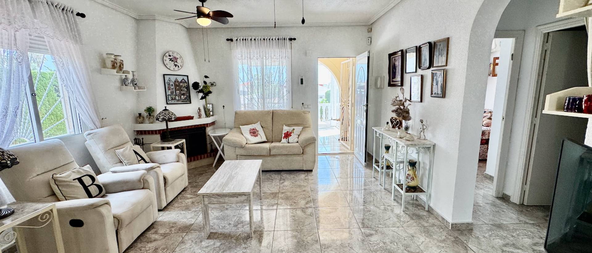 Resale - Villa - Ciudad Quesada