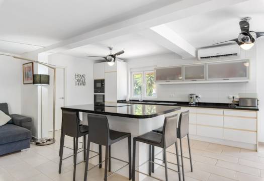Resale - Finca / Country Property - Catral