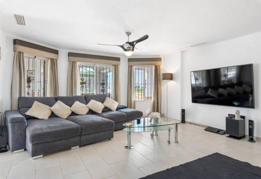 Resale - Finca / Country Property - Catral