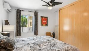 Resale - Finca / Country Property - Catral