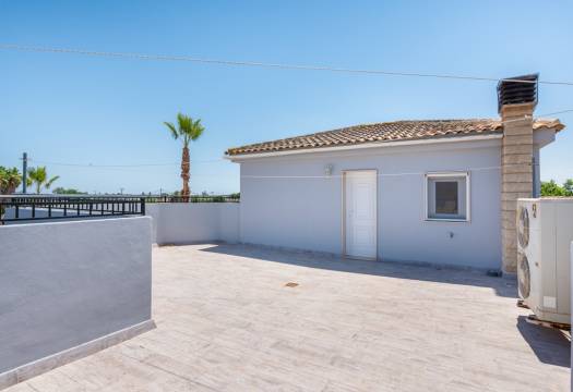 Resale - Finca / Country Property - Catral