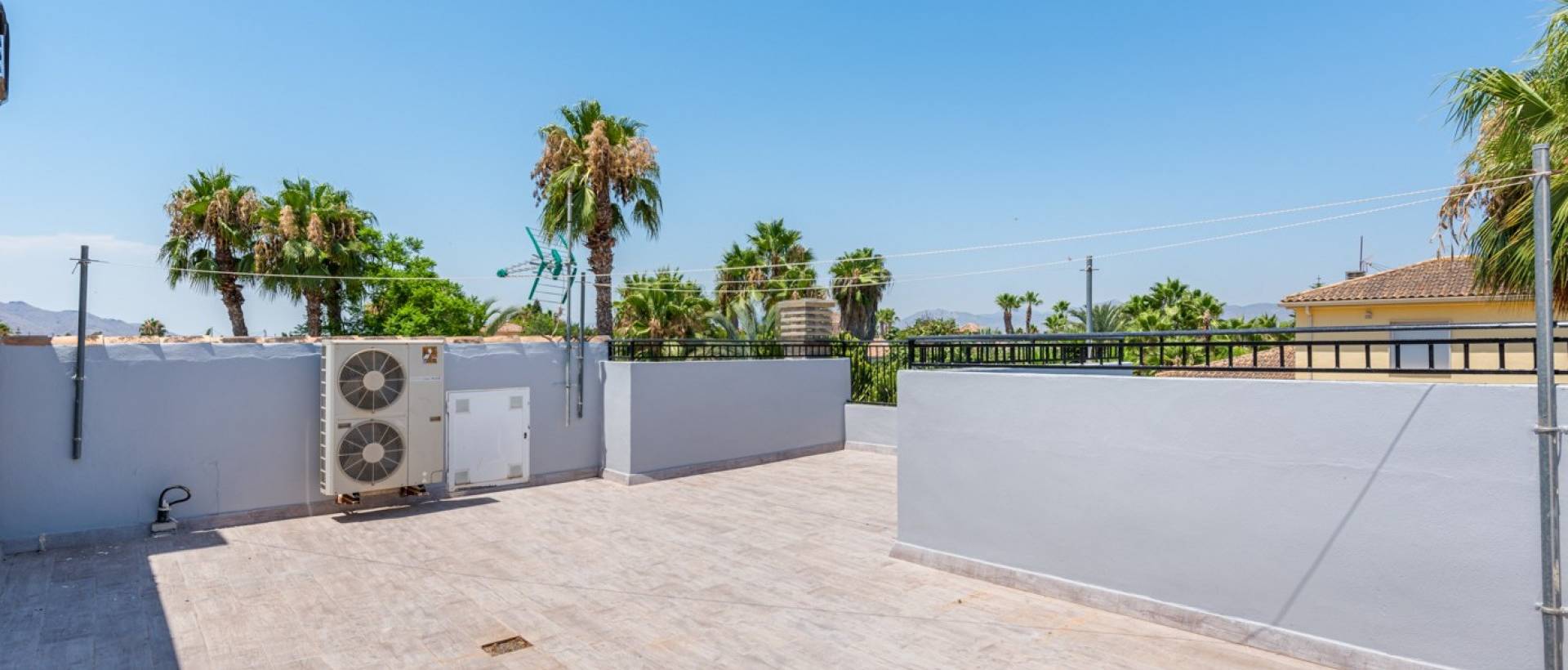 Resale - Finca / Country Property - Catral