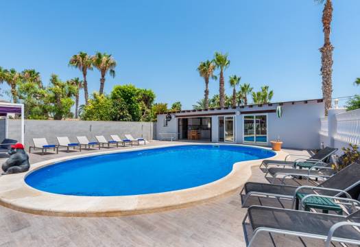 Resale - Finca / Country Property - Catral