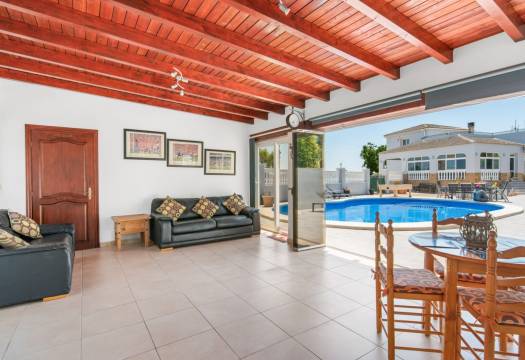 Resale - Finca / Country Property - Catral