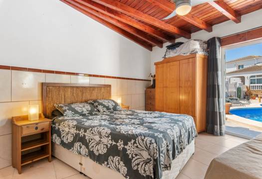 Resale - Finca / Country Property - Catral