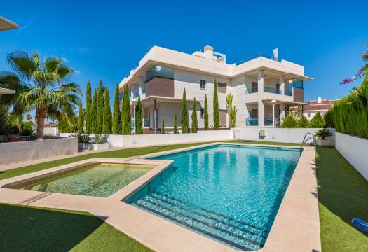 Resale - Apartment - Ciudad Quesada