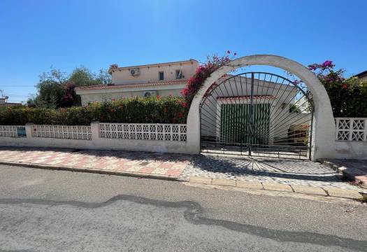 Resale - Villa - Ciudad Quesada
