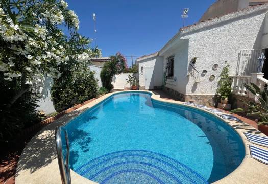 Resale - Villa - Ciudad Quesada