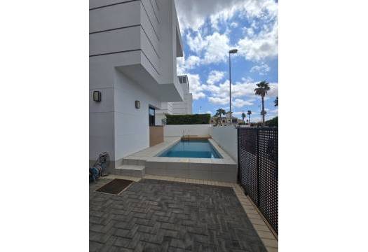 Reventa - Villa / Chalet - Ciudad Quesada