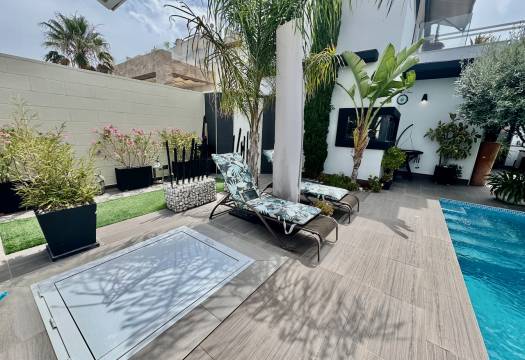 Reventa - Villa / Chalet - Ciudad Quesada