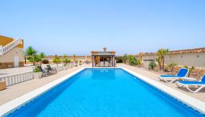 Resale - Finca / Country Property - Catral