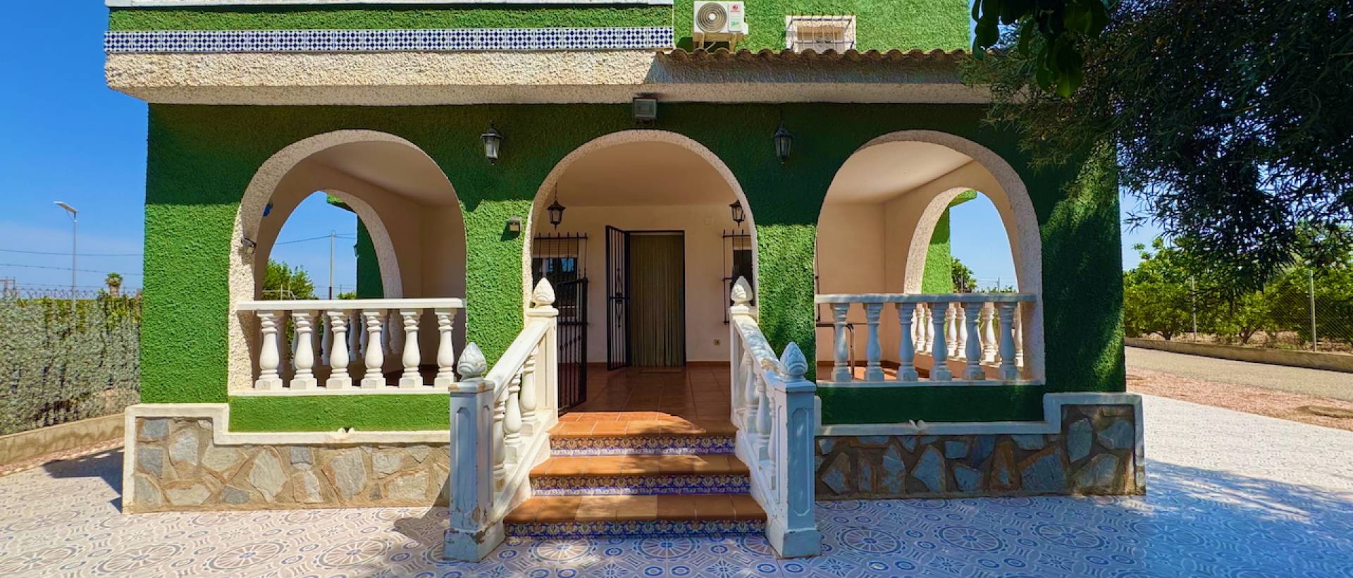 Resale - Finca / Country Property - Rojales