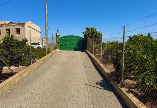 Resale - Finca / Country Property - Rojales