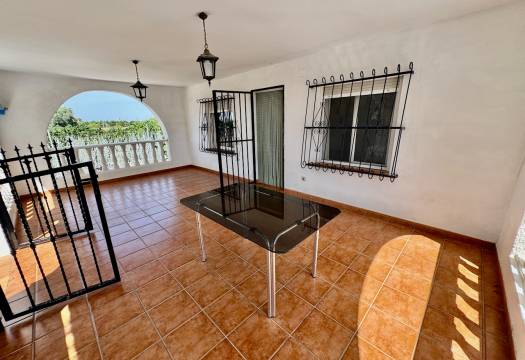 Resale - Finca / Country Property - Rojales
