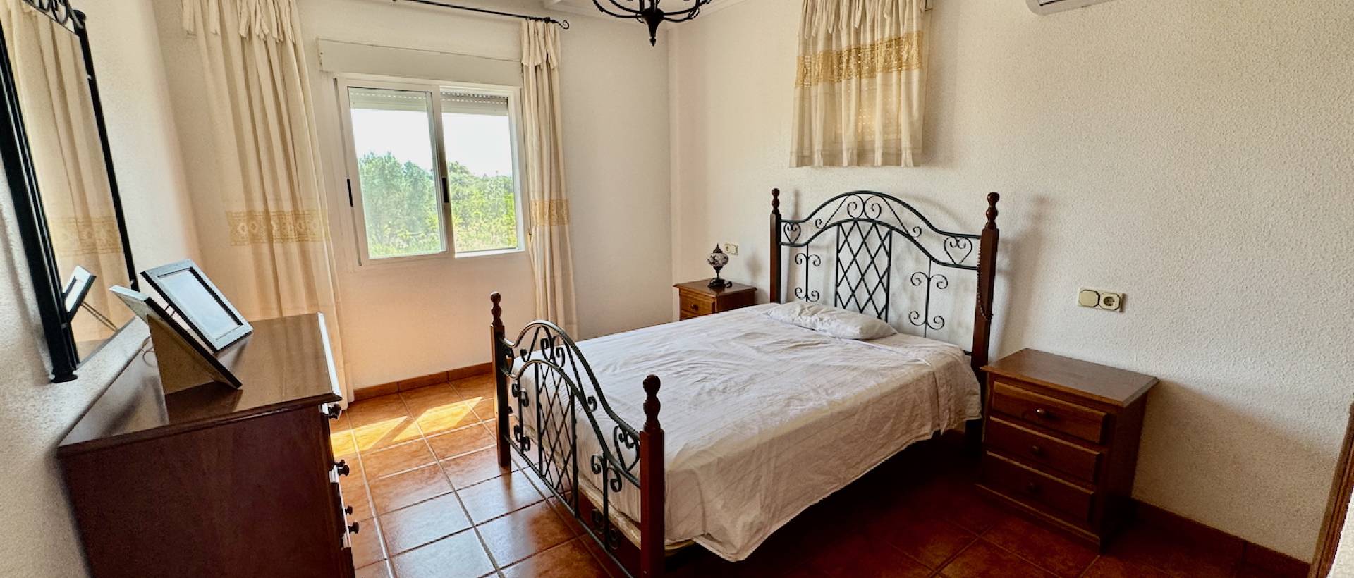 Resale - Finca / Country Property - Rojales
