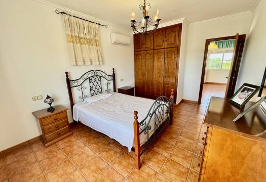 Resale - Finca / Country Property - Rojales