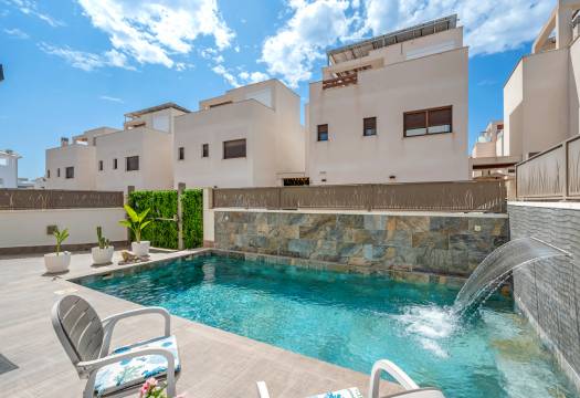 Resale - Villa - Ciudad Quesada