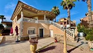 Resale - Villa - Benferri