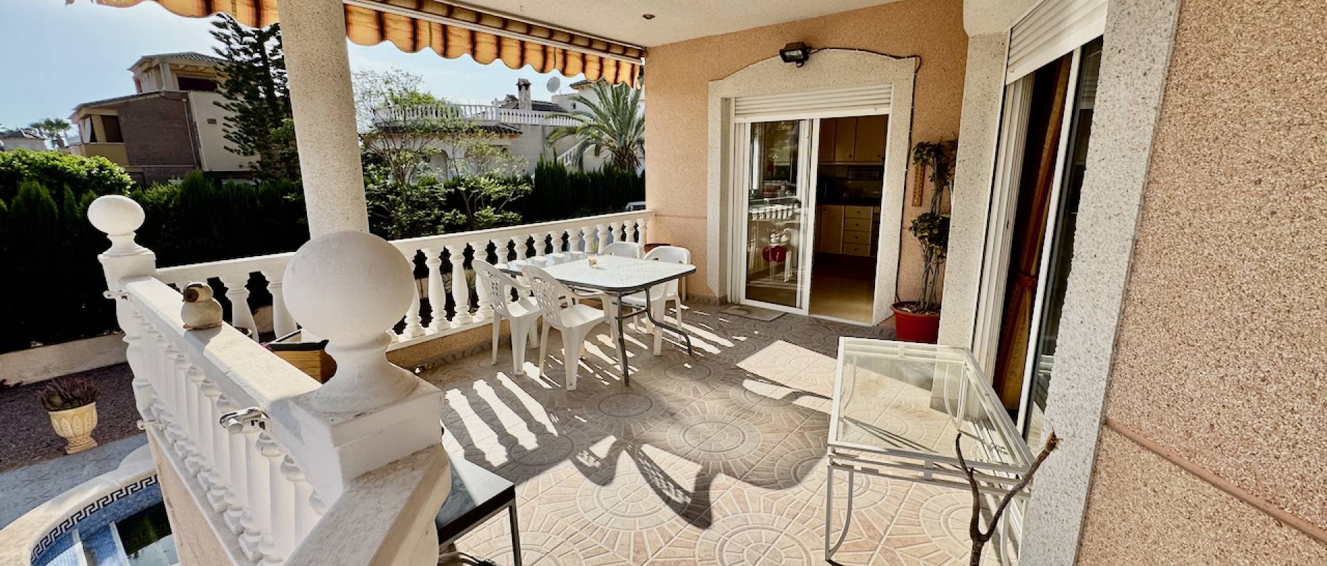 Resale - Villa - Benferri