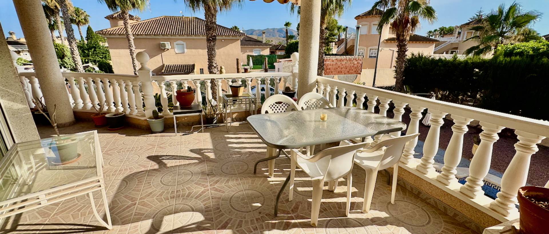 Resale - Villa - Benferri