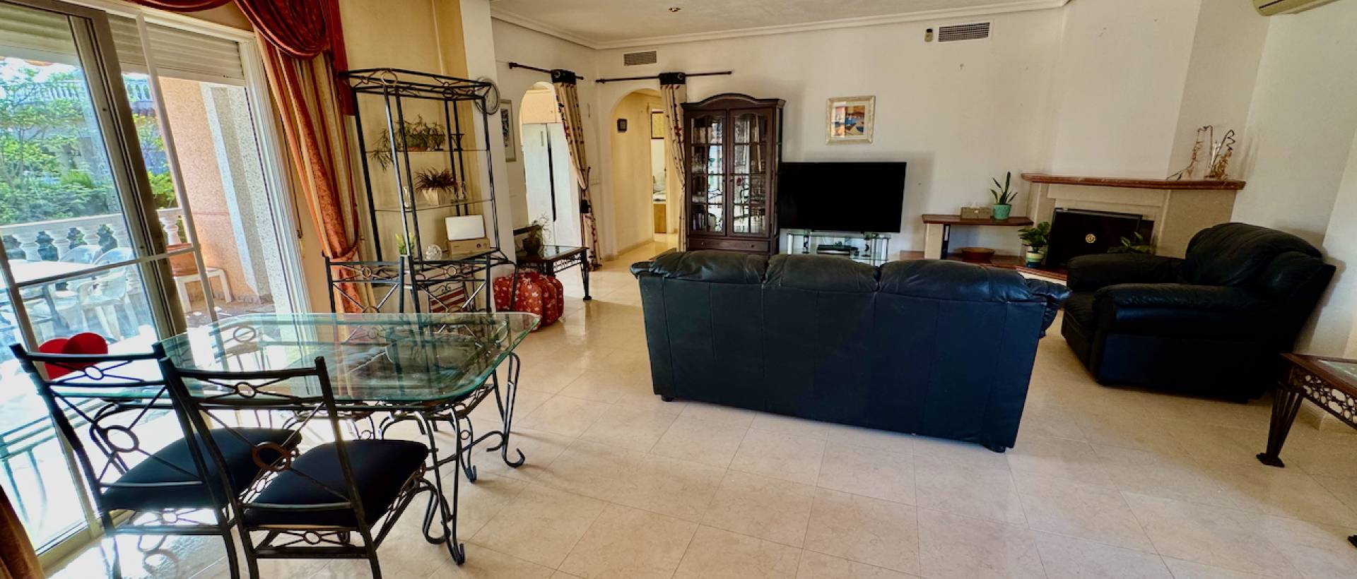 Resale - Villa - Benferri