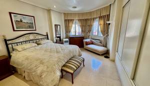 Resale - Villa - Benferri