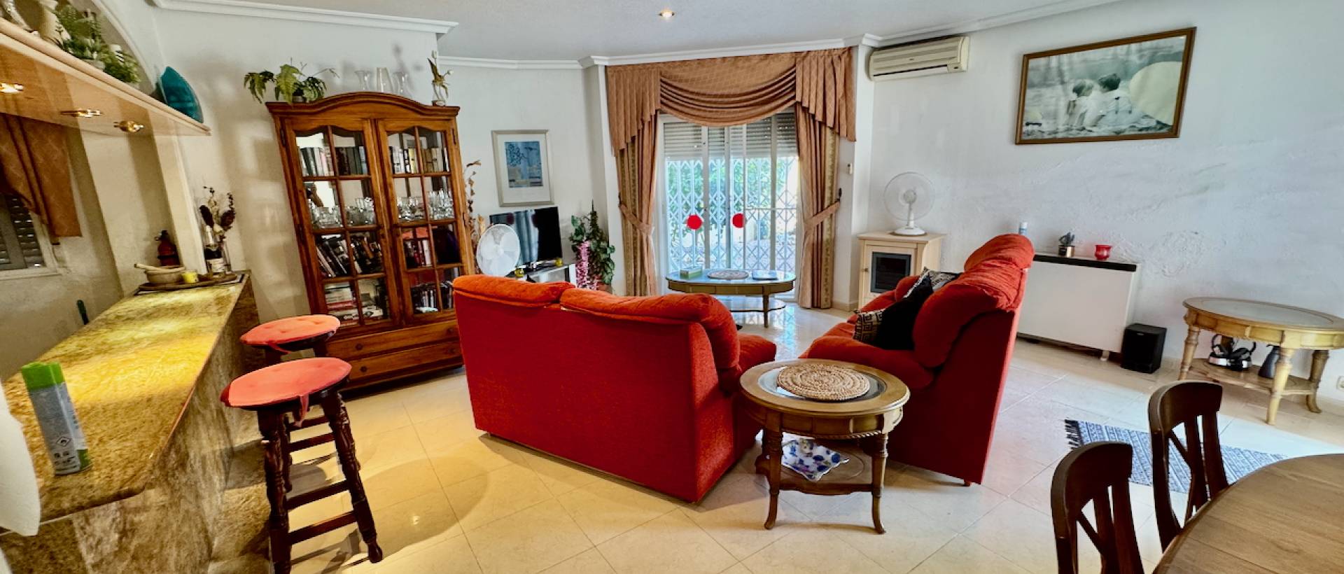 Resale - Villa - Benferri