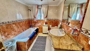 Resale - Villa - Benferri