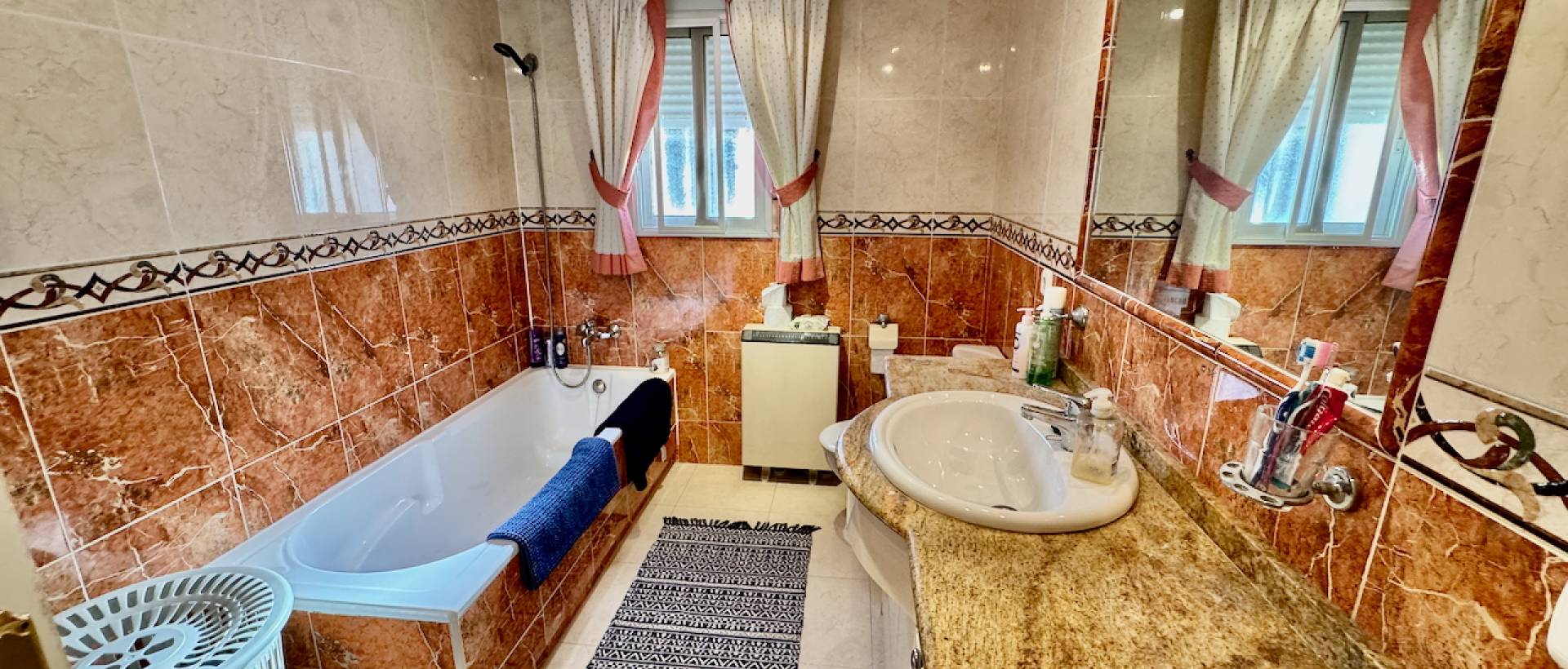 Resale - Villa - Benferri
