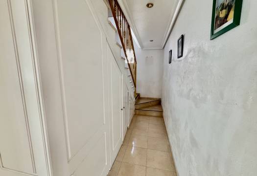 Resale - Villa - Benferri