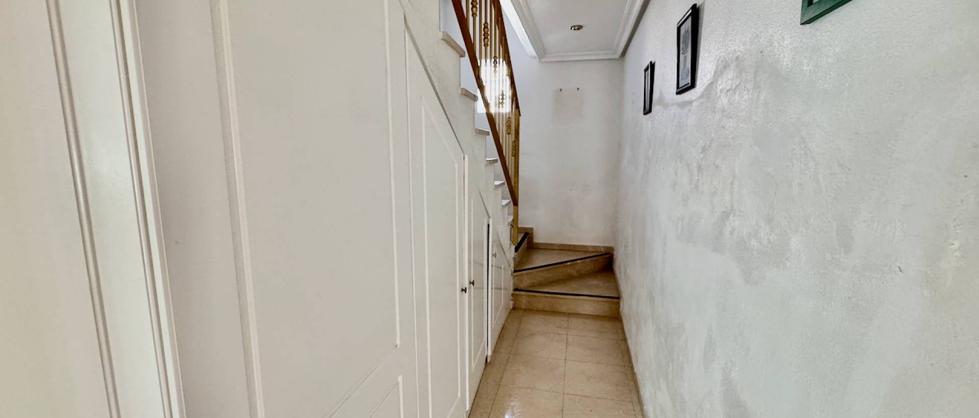 Resale - Villa - Benferri