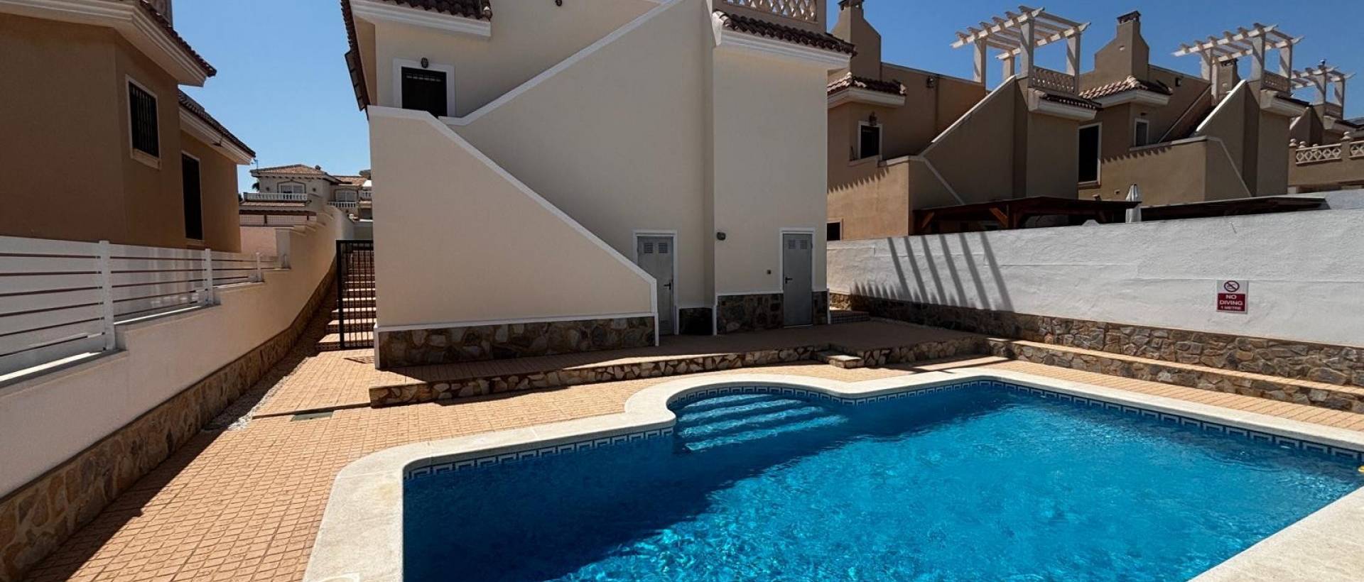 Resale - Villa / Detached - Ciudad Quesada