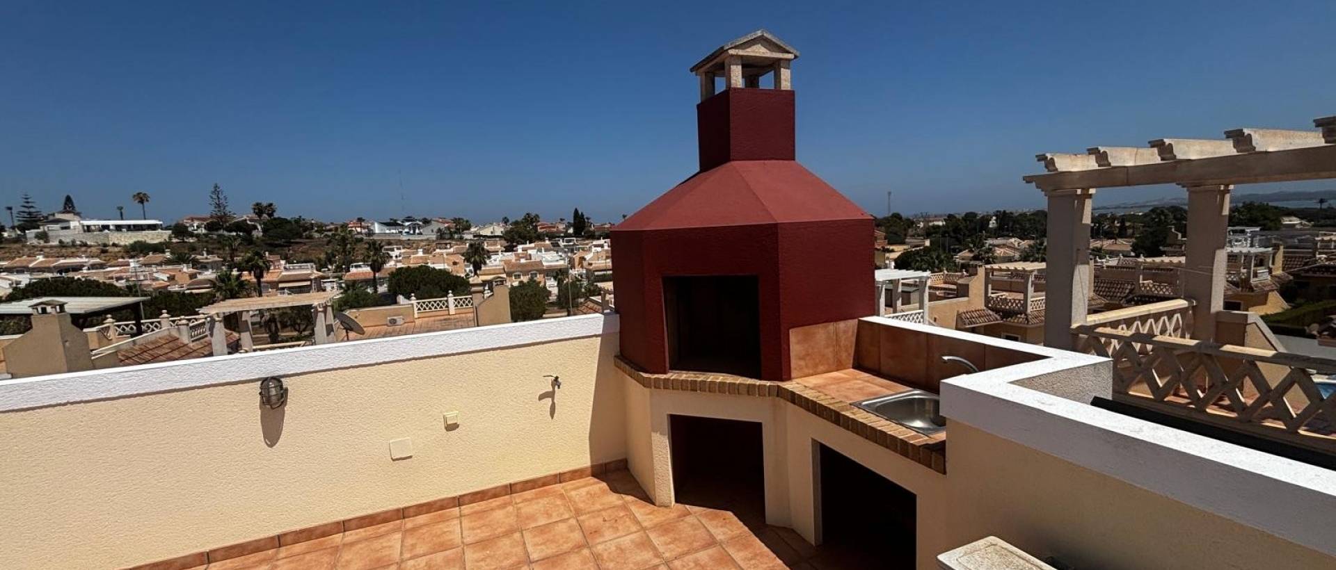 Resale - Villa / Detached - Ciudad Quesada