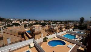 Resale - Villa / Detached - Ciudad Quesada