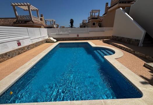 Resale - Villa / Detached - Ciudad Quesada