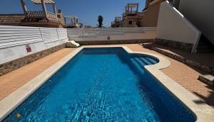 Resale - Villa / Detached - Ciudad Quesada