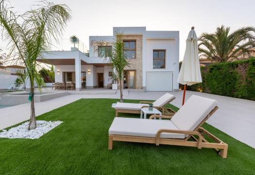 Obra Nueva - Villa / Chalet - Orihuela Costa - Campoamor